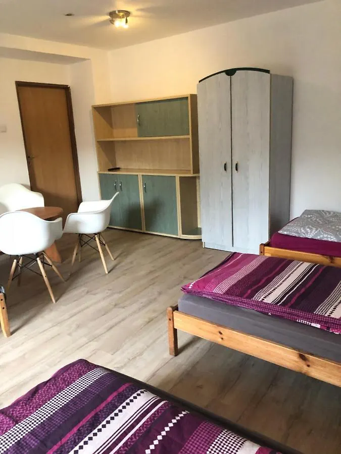 Hostel Tanie Pokoje Blisko Lotniska Poznań