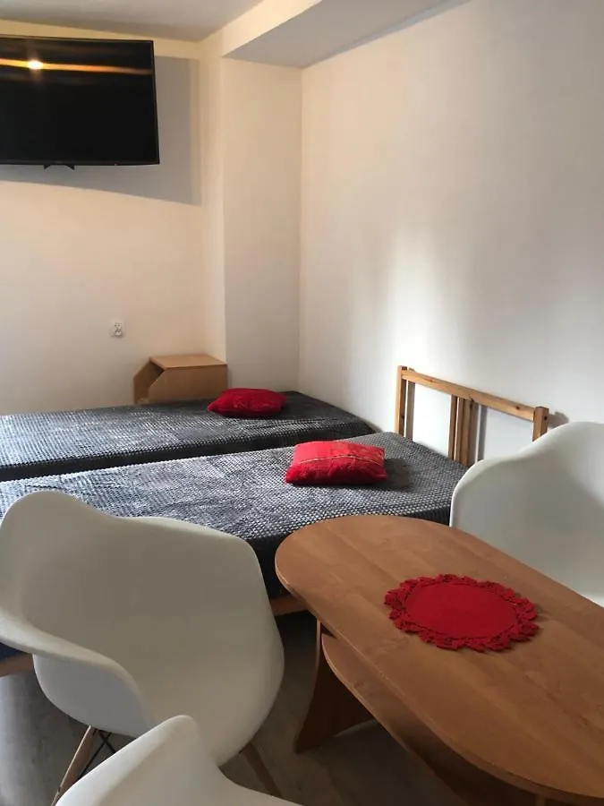 Tanie Pokoje Blisko Lotniska Poznań Hostel
