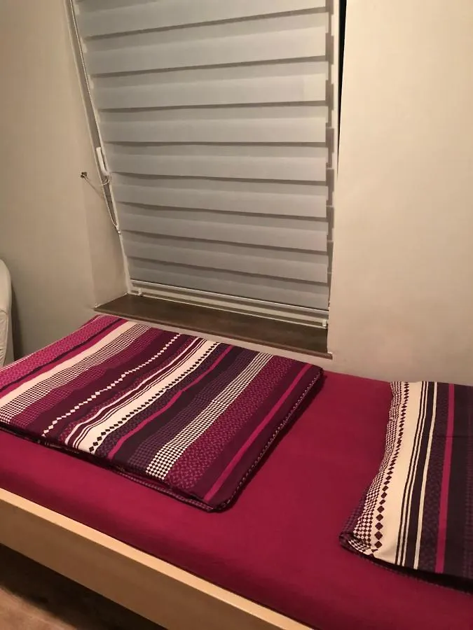 Tanie Pokoje Blisko Lotniska Πόζναν Πολωνία