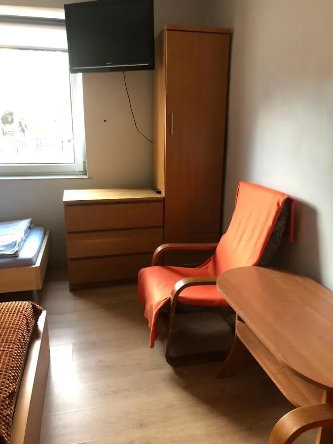 Tanie Pokoje Blisko Lotniska Πόζναν 0*,  Πολωνία